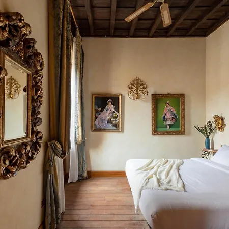 Iflat Golden Gem In Trevi