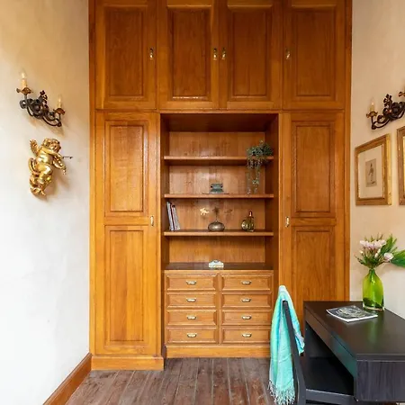 Apartment Iflat Golden Gem In Trevi