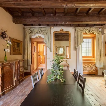 Iflat Golden Gem In Trevi *