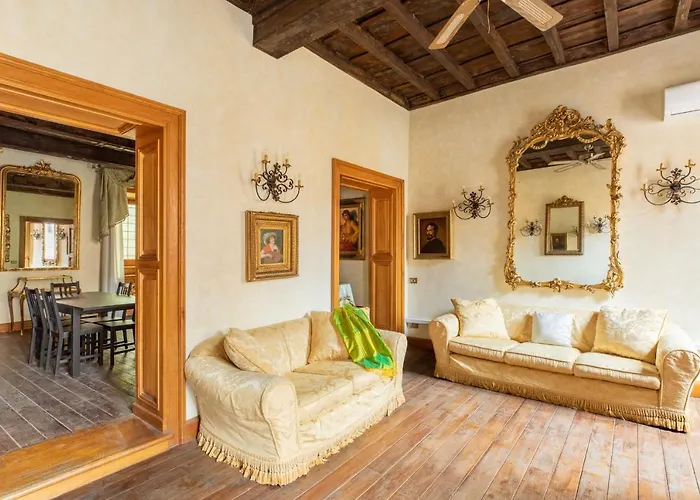 Iflat Exclusive 18Th Century Residence At Trevi Fountain *